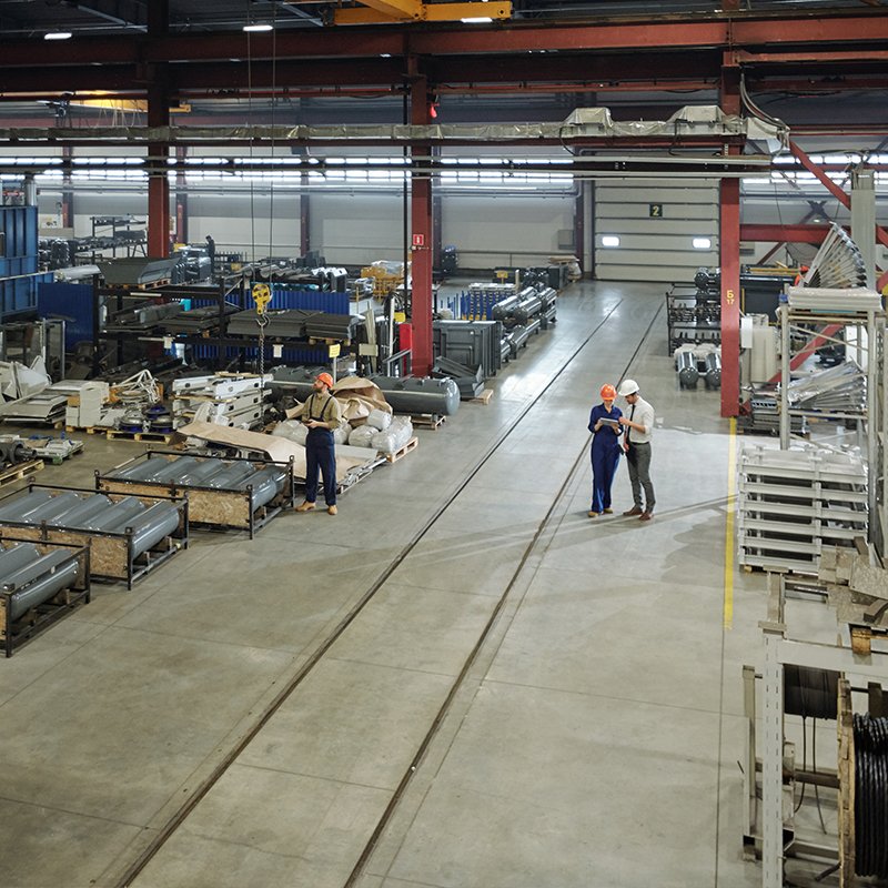 Industrial factory floor using fiber-reinforced concrete for high wear resistance