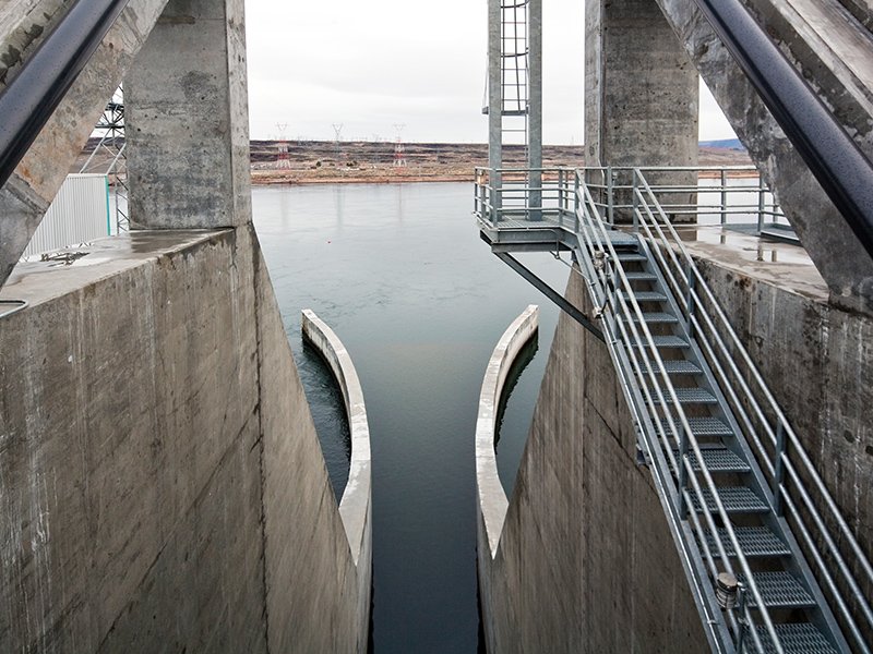 ألياف Ecocrete™ PVA للسدود والقنوات الخرسانية - التحكم في التشققات الدقيقة والمتانة