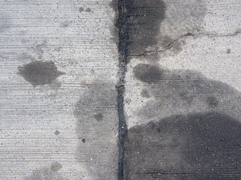 使用 Ecocrete™ 聚酯纤维进行混凝土接缝防裂--接缝边缘和修补耐久性