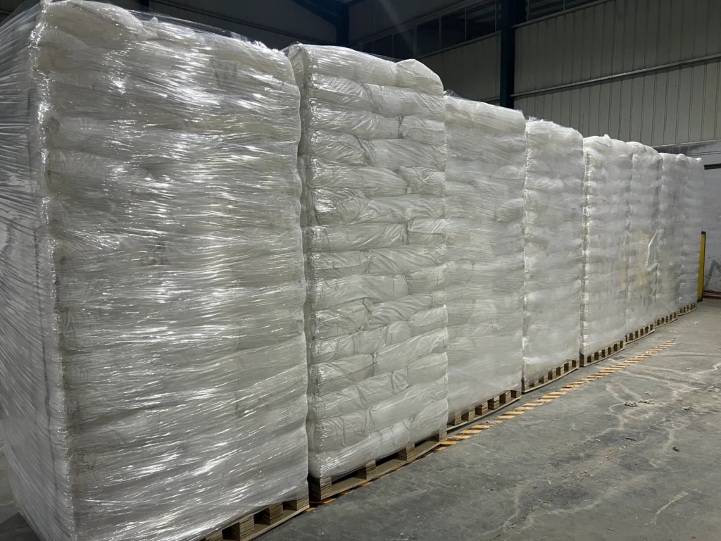 Sacs de fibres de polypropylène Ecocretefiber™ préparés pour l'exportation par Shandong Jianbang Chemical Fiber Co, Ltd.