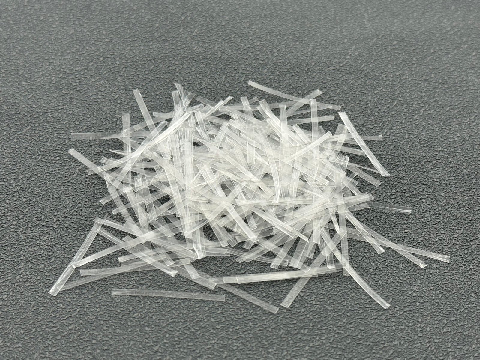 隐形宏合成纤维