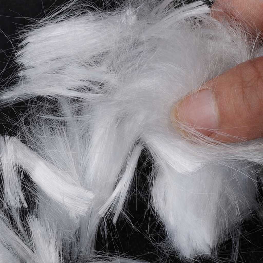 close-up of chopped PP monofilament fibre for concrete and technical applications